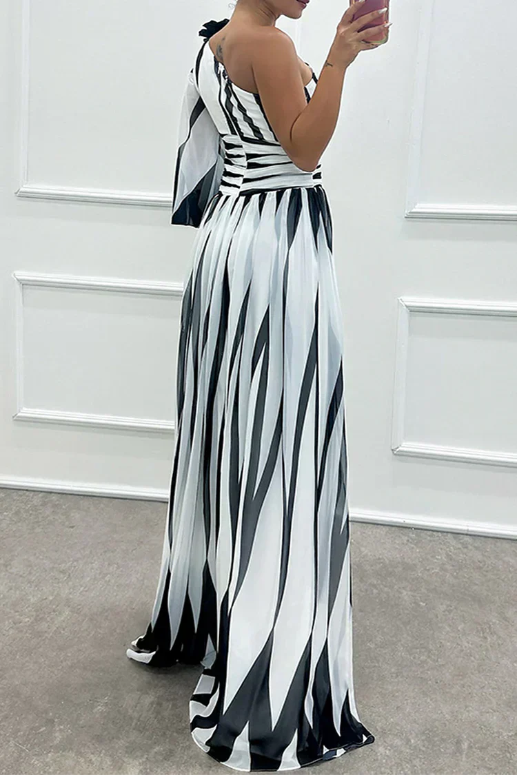 Shiloh | Elegante abito lungo a righe con una spalla