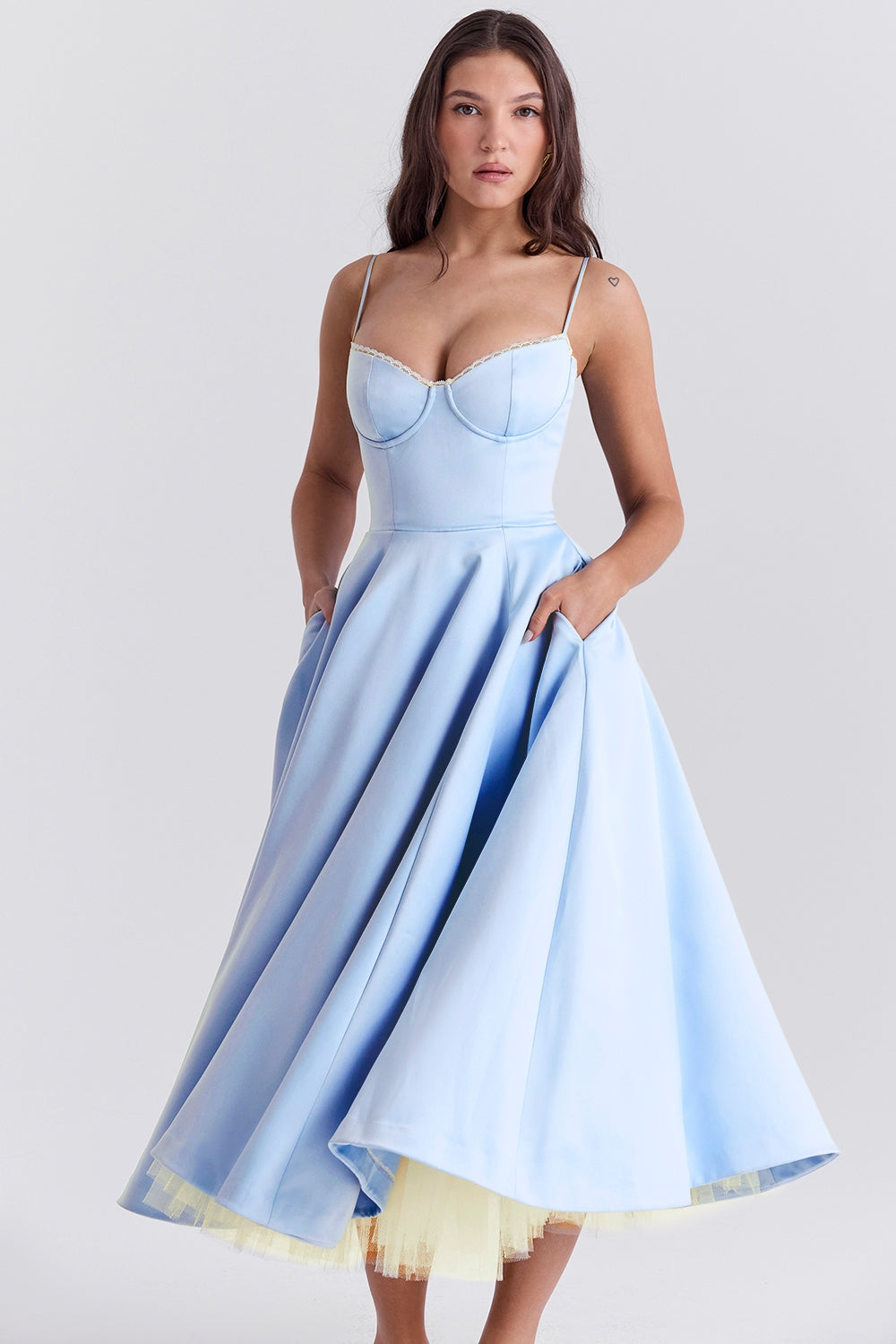 Belle Nuit | Lola Midi Dress