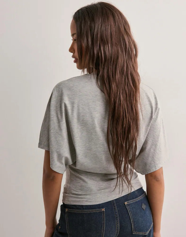 Belle Nuit | The Cloudform Wide Sleeve Tee