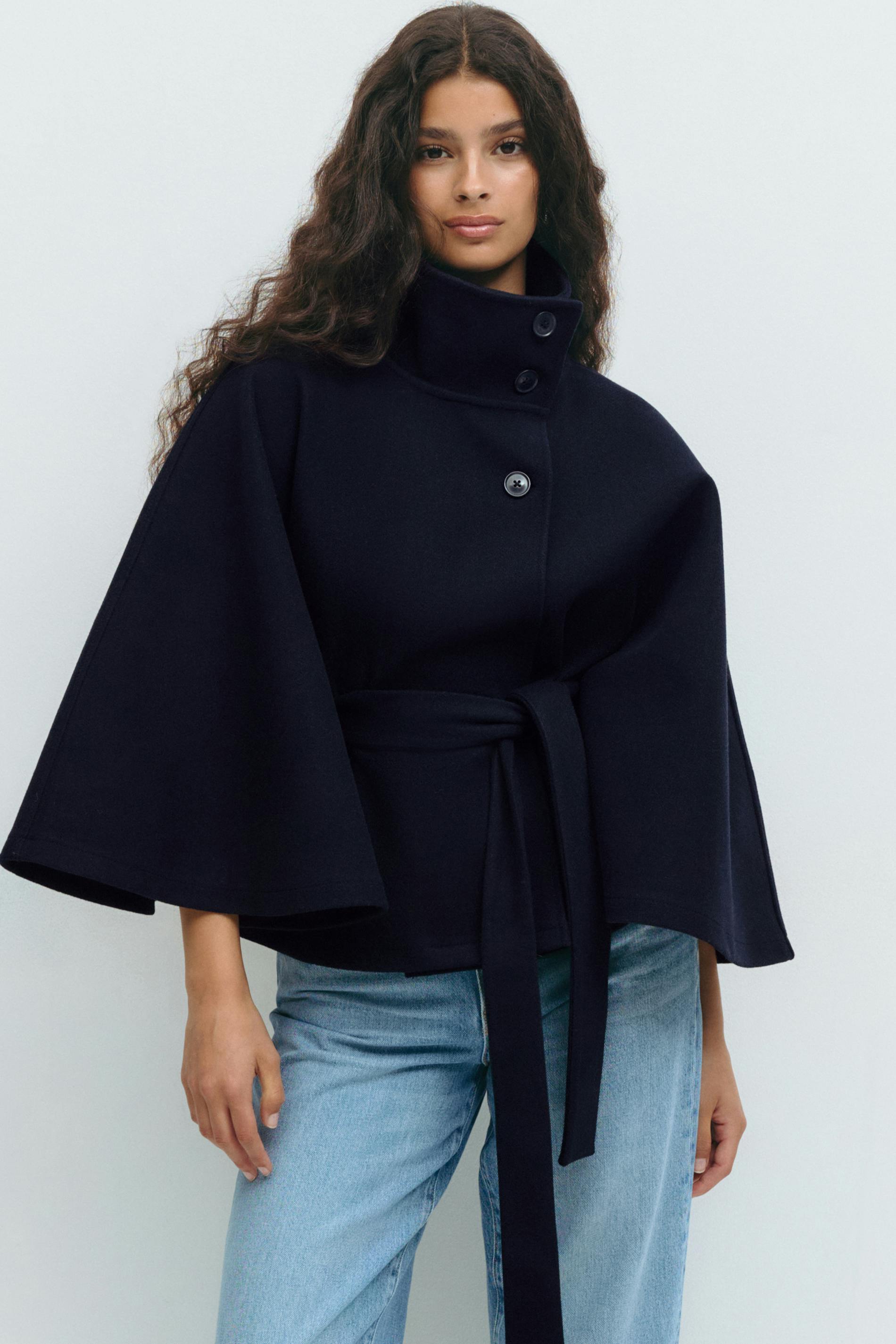 Belle Nuit | Belt cape jacket