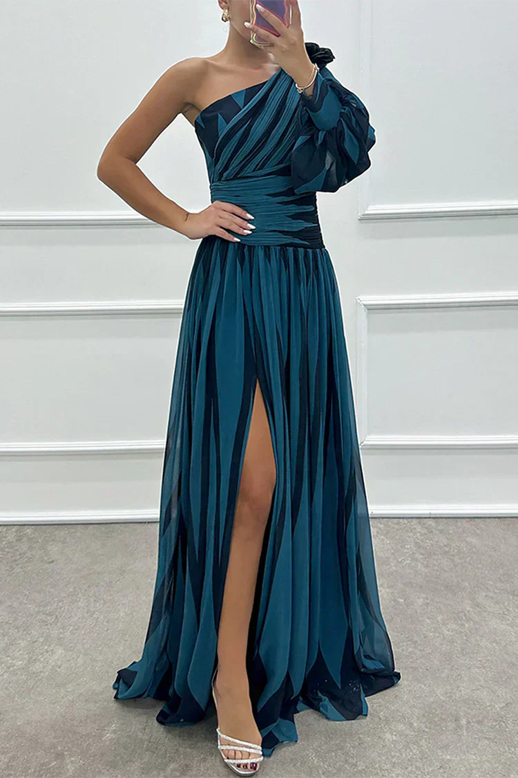 Shiloh | Elegante abito lungo a righe con una spalla