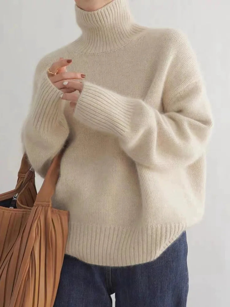 Alecia | elegante maglione a collo alto